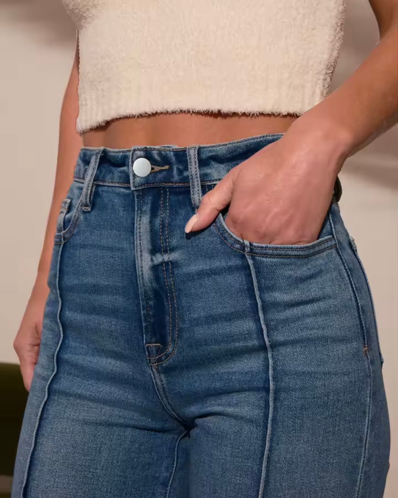 𝐏𝐚𝐧𝐭𝐚𝐥𝐨𝐧 𝐣𝐞𝐚𝐧𝐬 é𝐥é𝐠𝐚𝐧𝐭