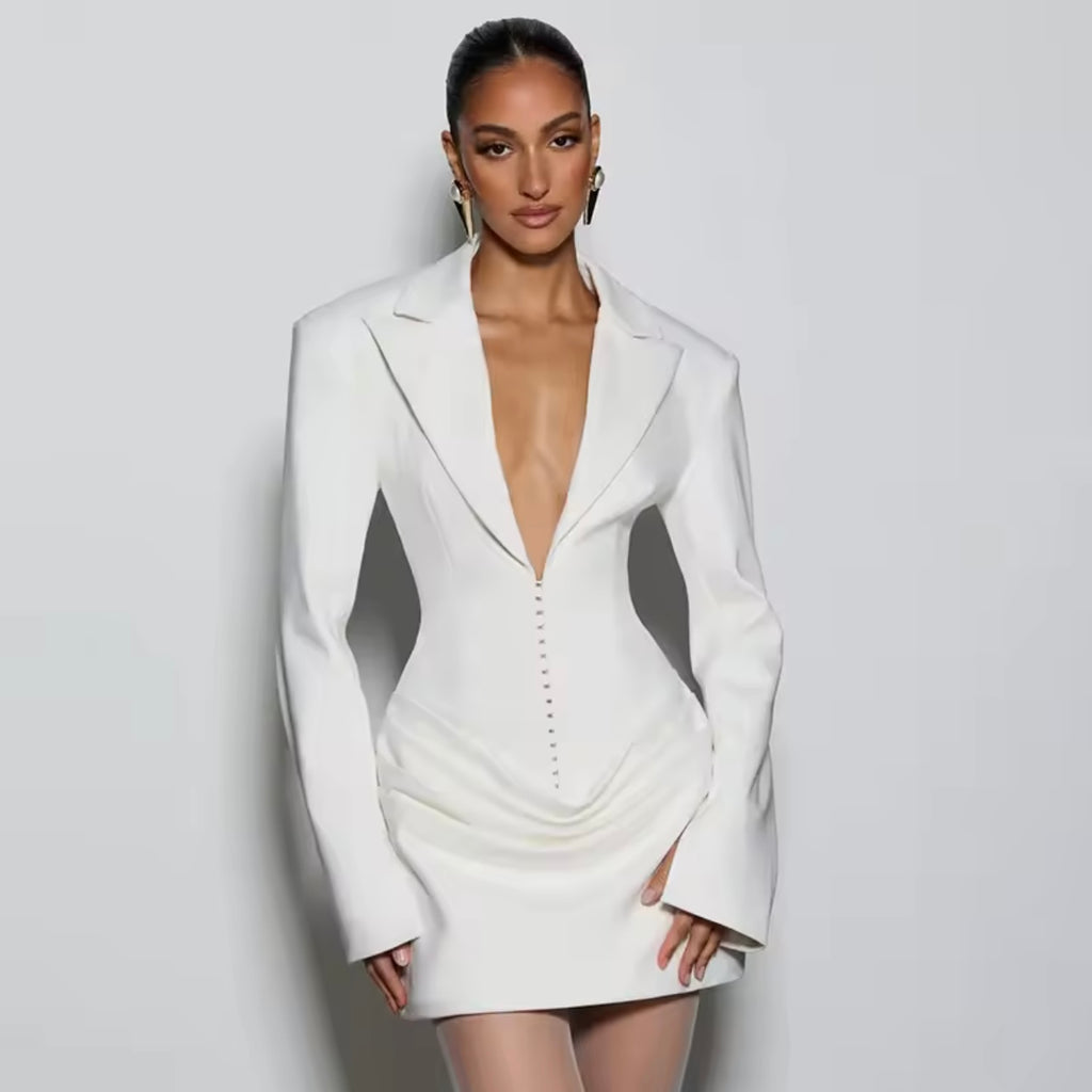 𝐑𝐨𝐛𝐞 𝐭𝐚𝐢𝐥𝐥𝐞𝐮𝐫 𝐭𝐫è𝐬 𝐡𝐚𝐛𝐢𝐥𝐥é𝐞 𝐭𝐞𝐧𝐝𝐚𝐧𝐜𝐞