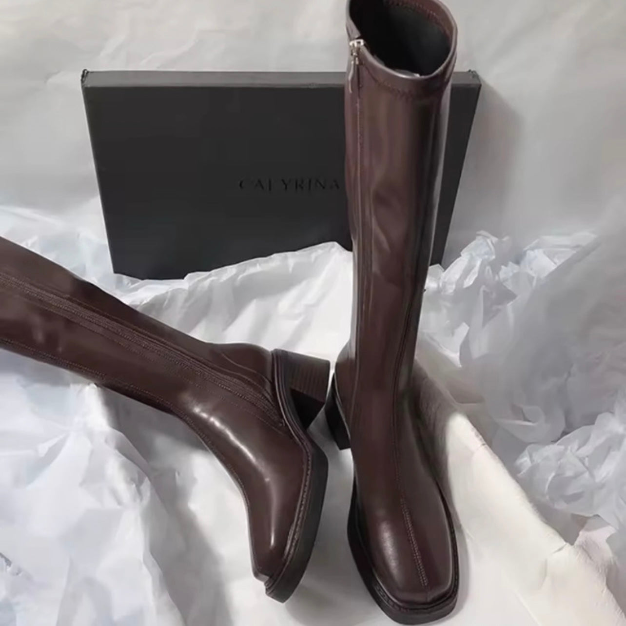 𝘽𝙤𝙩𝙩𝙞𝙣𝙚 𝙫𝙞𝙣𝙩𝙖𝙜𝙚 à 𝙩𝙖𝙡𝙤𝙣 é𝙥𝙖𝙞𝙨, 𝙩𝙚𝙣𝙙𝙖𝙣𝙘𝙚 𝙝𝙞𝙫𝙚𝙧