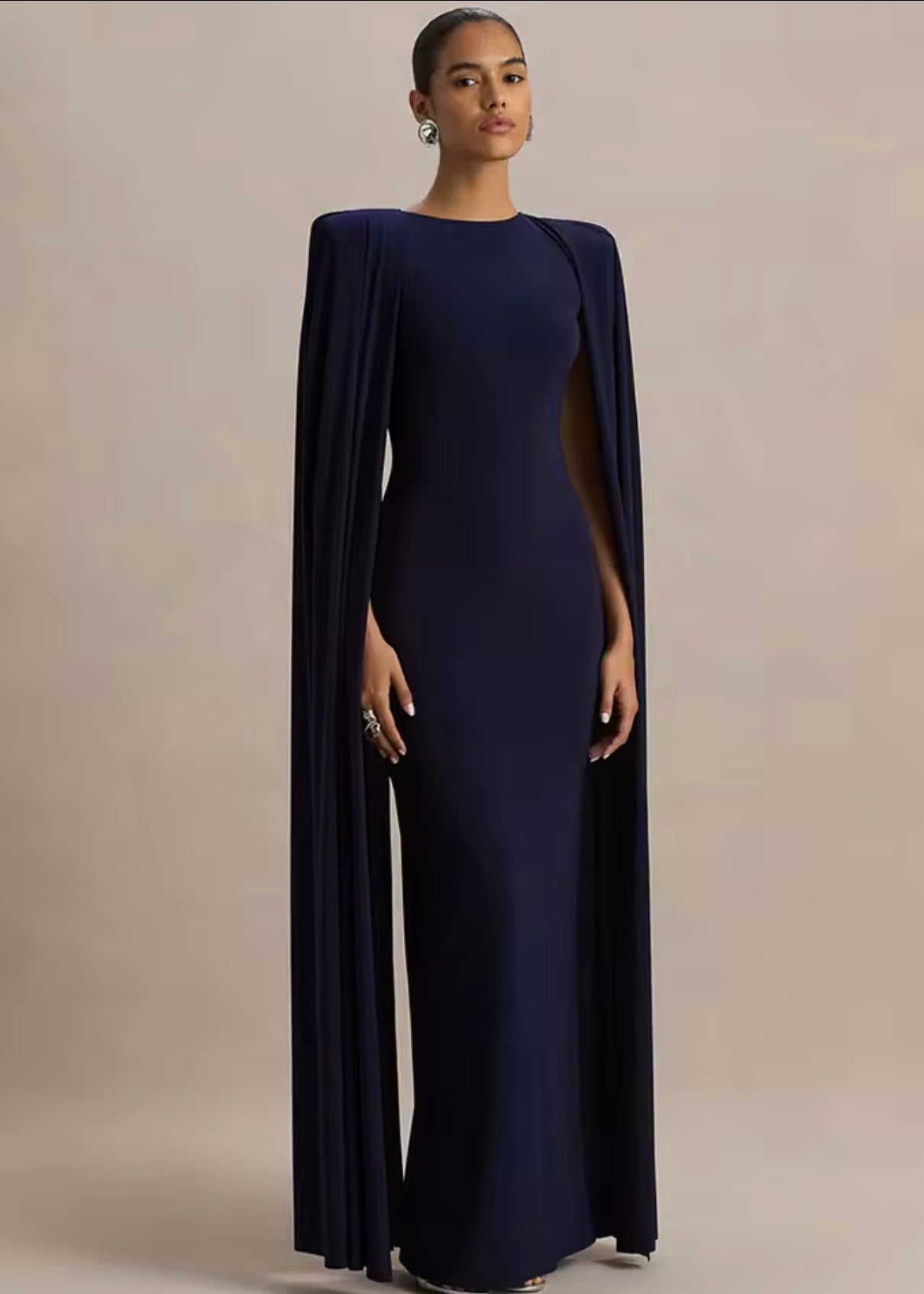 𝙍𝙤𝙗𝙚 𝙘𝙖𝙥𝙚 𝙘𝙡𝙖𝙨𝙨𝙚 é𝙡é𝙜𝙖𝙣𝙩𝙚