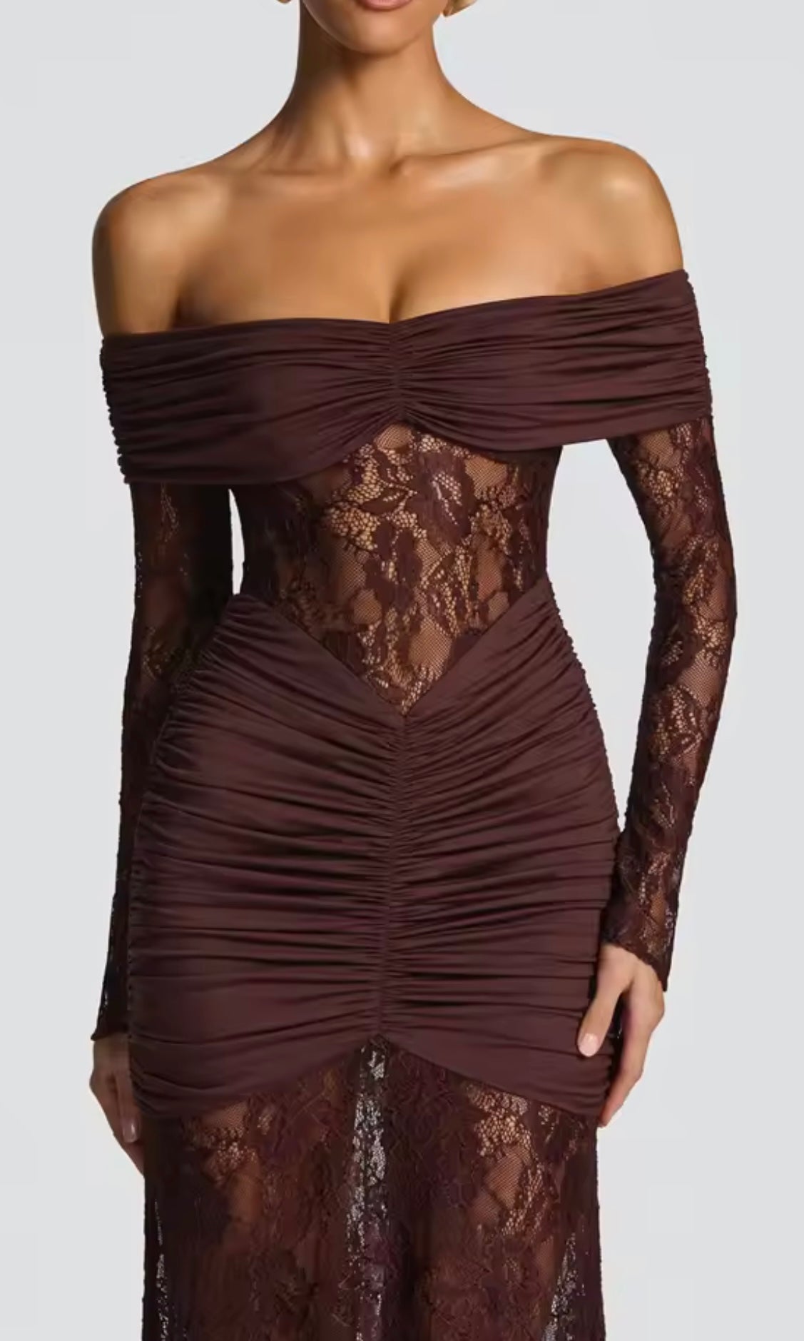 𝑹𝒐𝒃𝒆 𝒆𝒏 𝒅𝒆𝒏𝒕𝒆𝒍𝒍𝒆 𝒍𝒐𝒏𝒈𝒖𝒆 𝒎𝒂𝒓𝒓𝒐𝒏