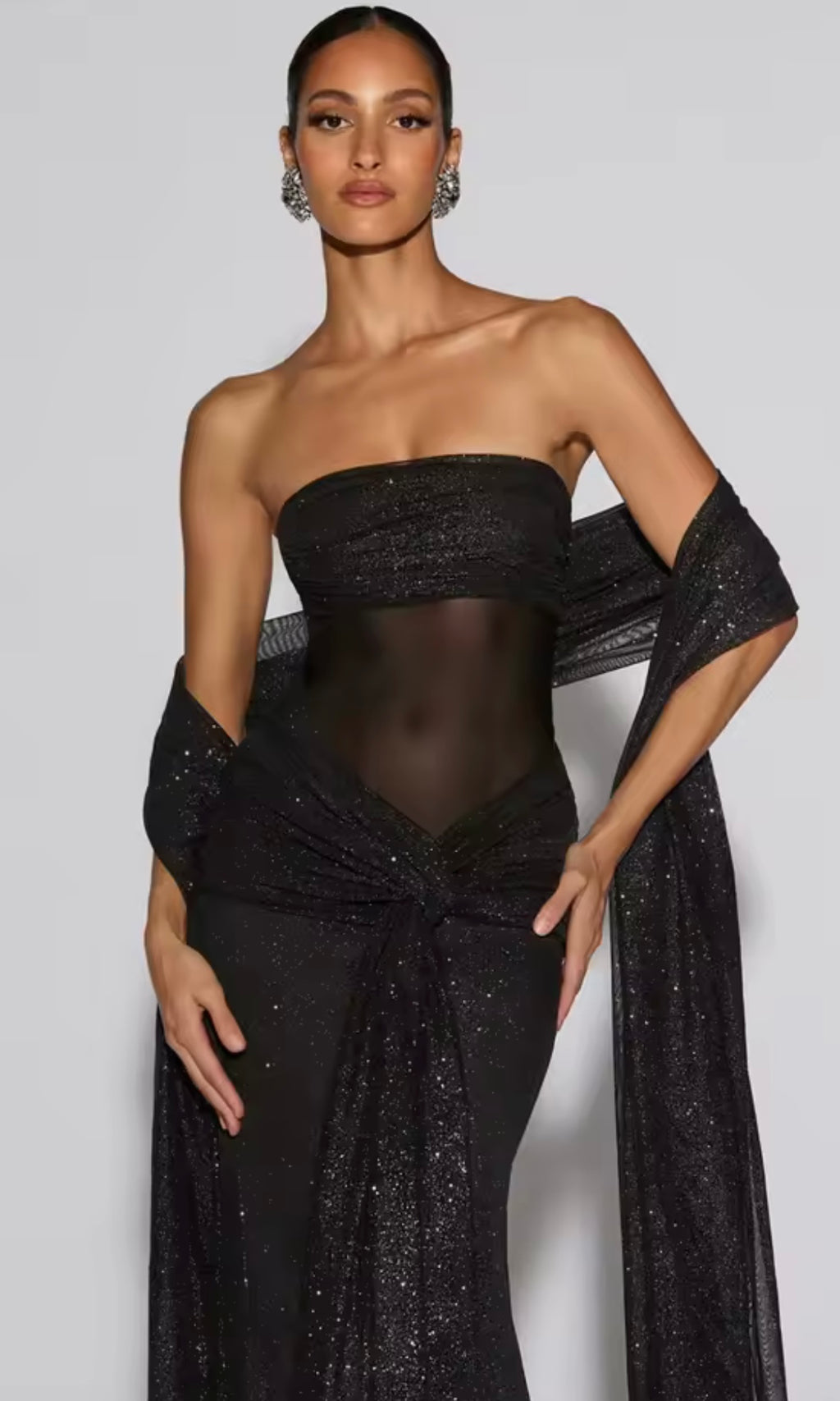 𝙍𝙤𝙗𝙚 𝙨𝙘𝙞𝙣𝙩𝙞𝙡𝙡𝙖𝙣𝙩𝙚 𝙥𝙖𝙞𝙡𝙡𝙚𝙩é𝙚 𝙩𝙚𝙣𝙙𝙖𝙣𝙘𝙚